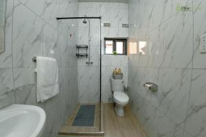 Pineview Apartments