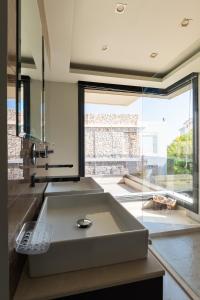 Ixia Pool Villa with sea view roof top