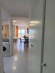estudio en primera línea de la playa de San Antonio Cullera
