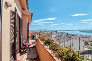 Attico vista mare- La Maddalena