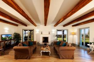 Podere La Sassicaia con Piscina