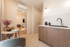 Airport & Center Superior Apartments