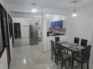 Tú alojamiento en Villavicencio con la comodidad de tu casa! cerca a todo, agua y espacion