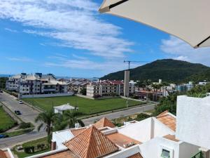 Lindo Apartamento na Praia Brava com Vista para o Mar