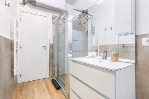 Beach&Casinò - Modern Apt x4 with Parking AC Wifi