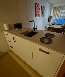 Modern apartment in Almada by Cozzy Homes
