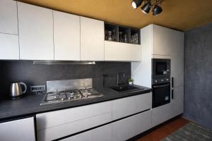 L&R - Centro storico, Parcheggio, Terrazza panoramica - La Cima della Pigna