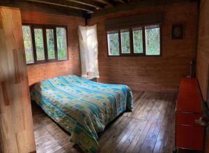 Casa Mandala Ecovegan - Habitación en Santa Elena Medellín