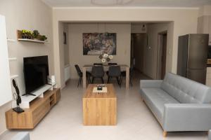 Eleon Aurora Apartment