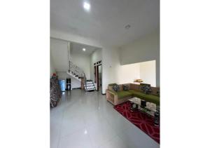 Vila Hands Cemoro Kandang