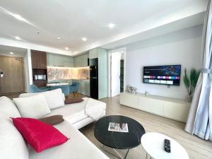 Paradise Waves Oceanfront Haven apt