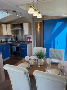 Millfields Holiday Park - Diamond Deluxe - Coastal Caravan Breaks