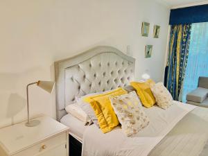 Paseo Aristides Suites -parking opcional-