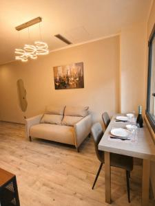 4 Seasons Apartment