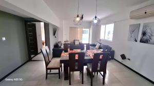 Luxury Apartment -3 bedrooms