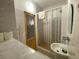 Apartment Ruzyne - free parking near airport