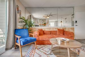2 Mi to Ober Mountain: Mtn-View Studio w Balcony