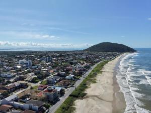 Casa Blue - Oceanfront in Itaguacu