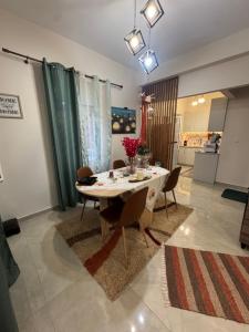 Gemini Downtown Apartment