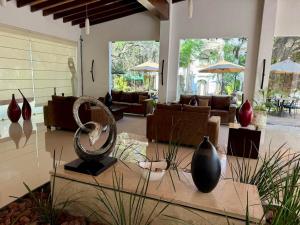 Lovely condo with rooftop deck in gated community