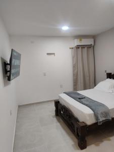 Suite moderna con parqueadero y cocina equipada