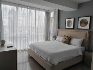 40H YOO Apto Hermoso Vista a la Ciudad 1Br