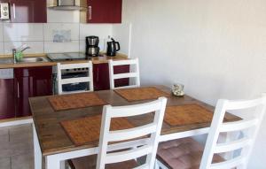 2 Bedroom Nice Apartment In Friedrichskoog