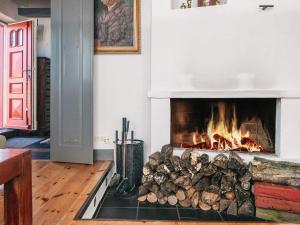 Home with Spa and Fireplace