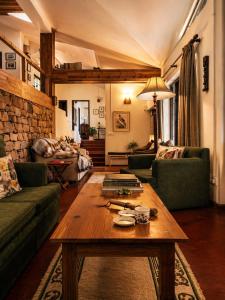 Kaleege House Private Room in Main House Takdah Cantt, Darjeeling
