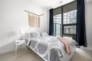 Comfortable Suite in Heart Downtown with 2 Beds