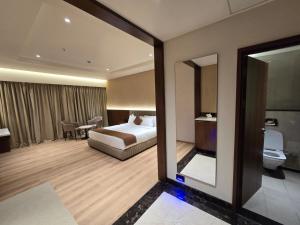 The Lynora