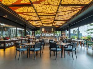 Mercure Solo