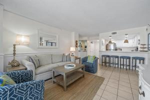 Shark Tooth Cove Oceanfront Pools Sleeps 8