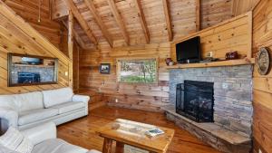 Elijahs Cabin by AvantStay