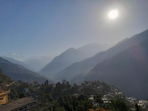 Chaukhamba view stay