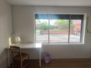 Queen Room with Private Toilet and Laundry - A3