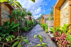 Anaya Cozy 1 BR Bungalow With Bathtub