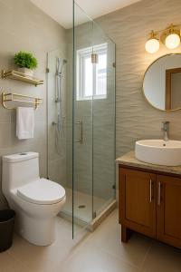 Brand new cheerful Luxury home with private pool