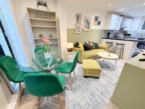 Cosy two bed garden flat Nottinghill