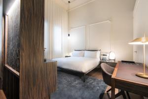 Deluxe Double Room room in Hotel Mercer Sevilla
