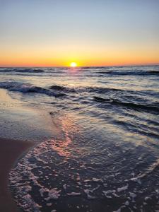 apartment pool attractions