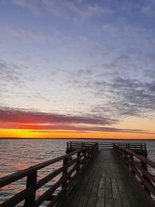 apartment pool attractions