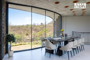 StayVista at The Earth Stone with Infinity Pool, Lawn