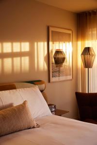 Dolphins Motel