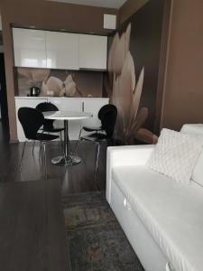 Diva 2-pokojowy prywatny apartament z aneksem kuchennym