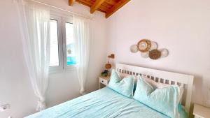Aiora - Beautiful Stone House with Rooftop Terrace