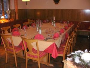 Gasthaus zum Hirsch Hotel - Restaurant