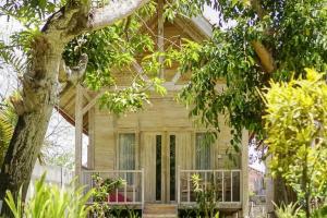 Coconut Village Guest House Lembongan RedPartner