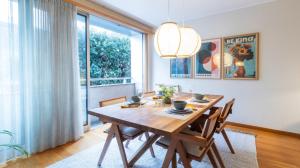 2 Bedroom Apartment with Garage 2 Minutes from the Beach Matosinhos