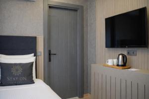 stay on hotel